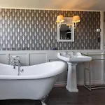 Woning - Onderwijsstraat Nyaraló
